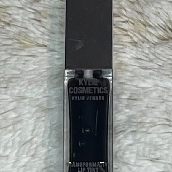 Kylie Jenner Transformative Lip Tint in Black Cherry - New in Box - Picture 2 of 2